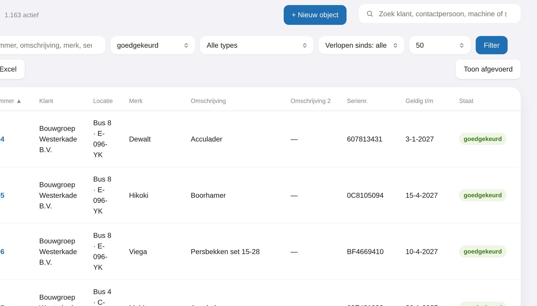 Objectenlijst in ToolCheck met QR-nummer, locatie, merk, omschrijving, geldigheid en status